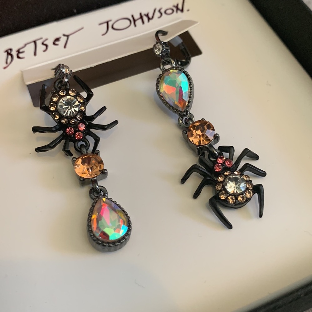 Betsey Johnson Mismatch Halloween Spider Earrings - Picture 4 of 7
